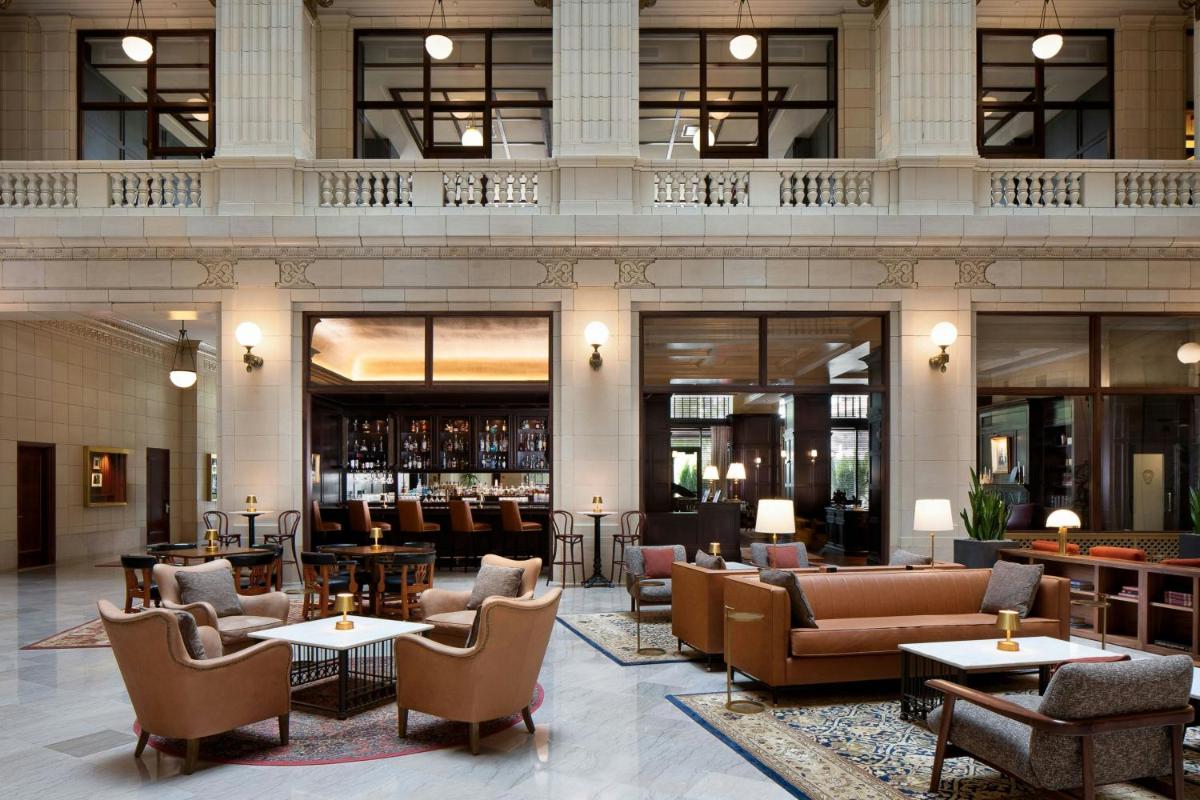 Aloft Detroit at The David Whitney - image 5