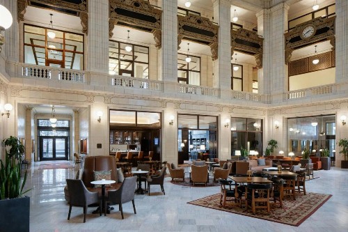 Aloft Detroit at The David Whitney - image 9
