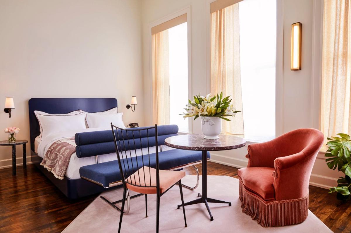 The Siren Hotel - main image