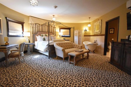 Detroit Club Hotel