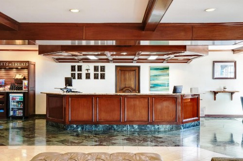 Ayres Suites Diamond Bar - image 17