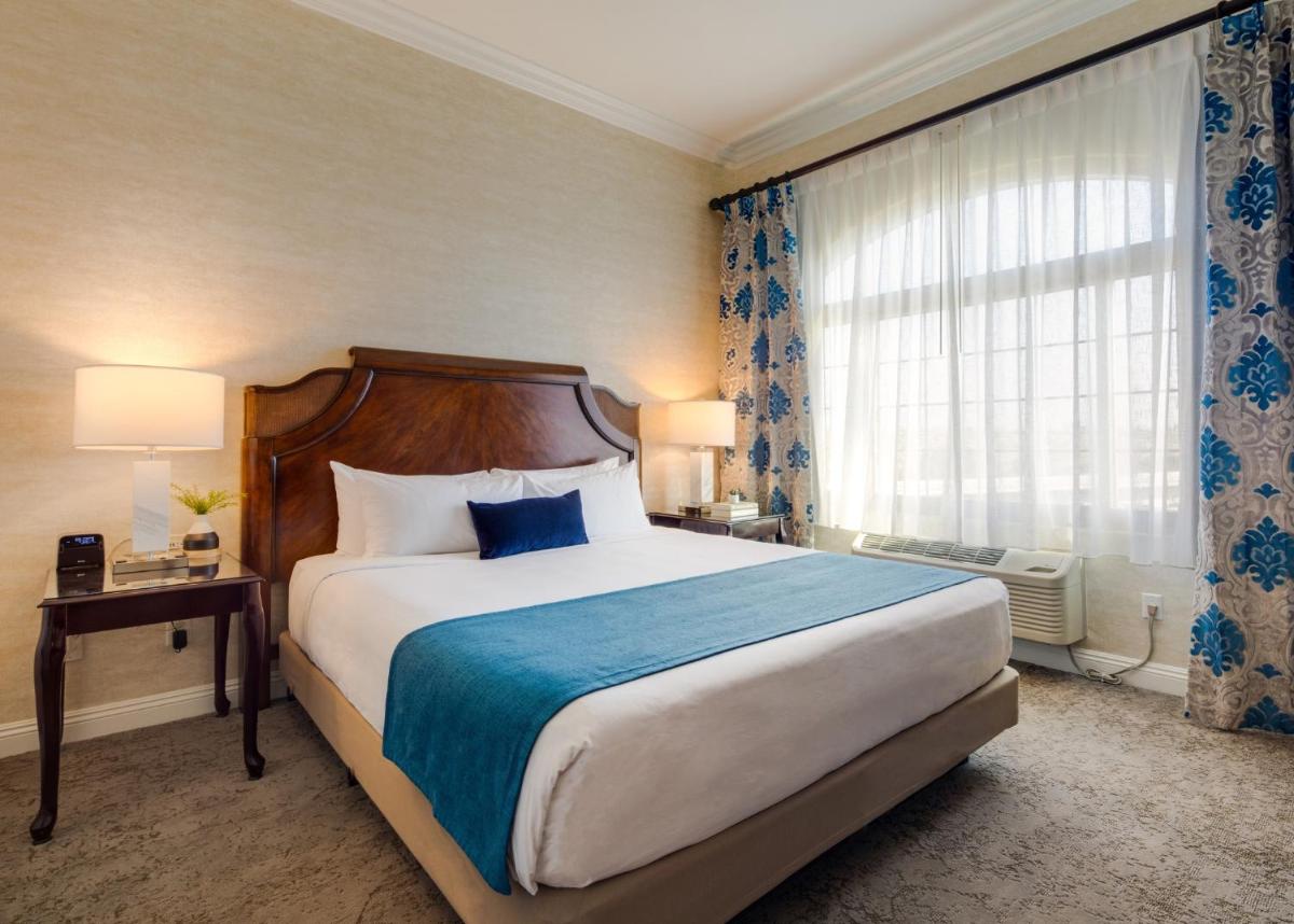 Ayres Suites Diamond Bar - image 4