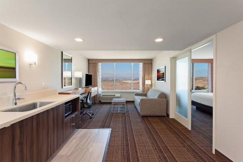 Holiday Inn Diamond Bar - Pomona an IHG Hotel - image 16
