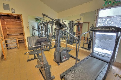 Dillon Inn - image 37