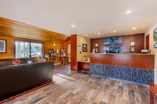 Best Western Ptarmigan Lodge - image 2