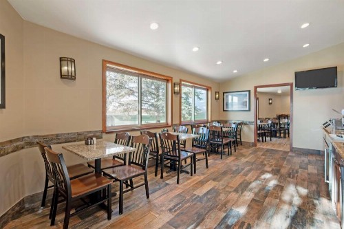 Best Western Ptarmigan Lodge - image 3