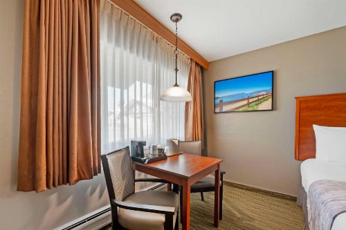 Best Western Ptarmigan Lodge - image 33