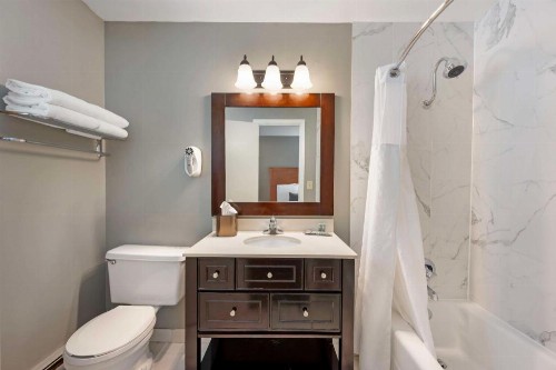Best Western Ptarmigan Lodge - image 35