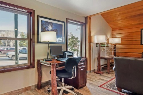 Best Western Ptarmigan Lodge - image 9