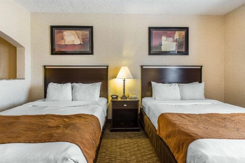Comfort Suites Summit County - image 22