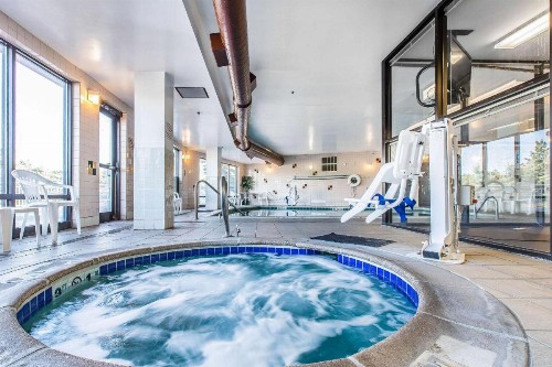Comfort Suites Summit County - image 7