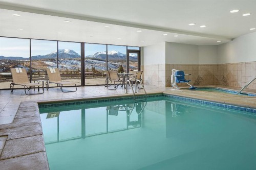 Hampton Inn & Suites Silverthorne - image 11
