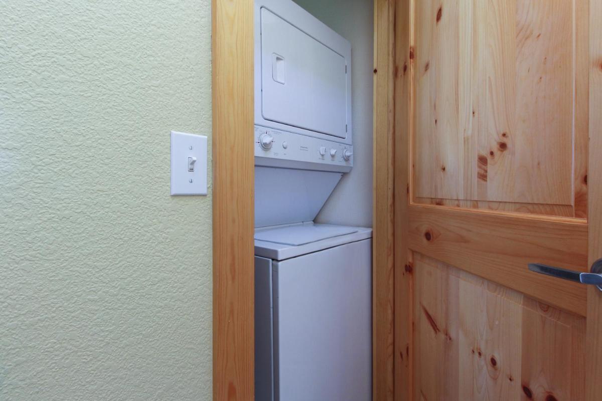 Dillon Ridge Retreat - image 6