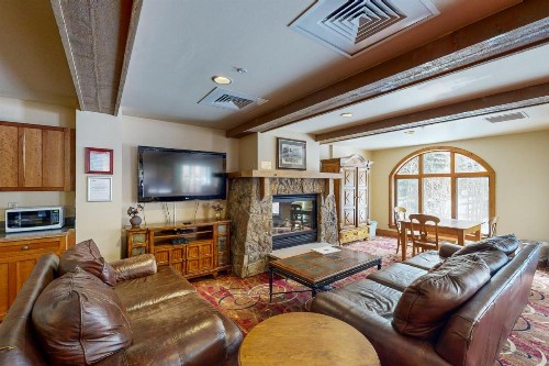 Red Hawk Lodge 2200 - image 20