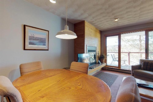 East Bay 8 - image 4