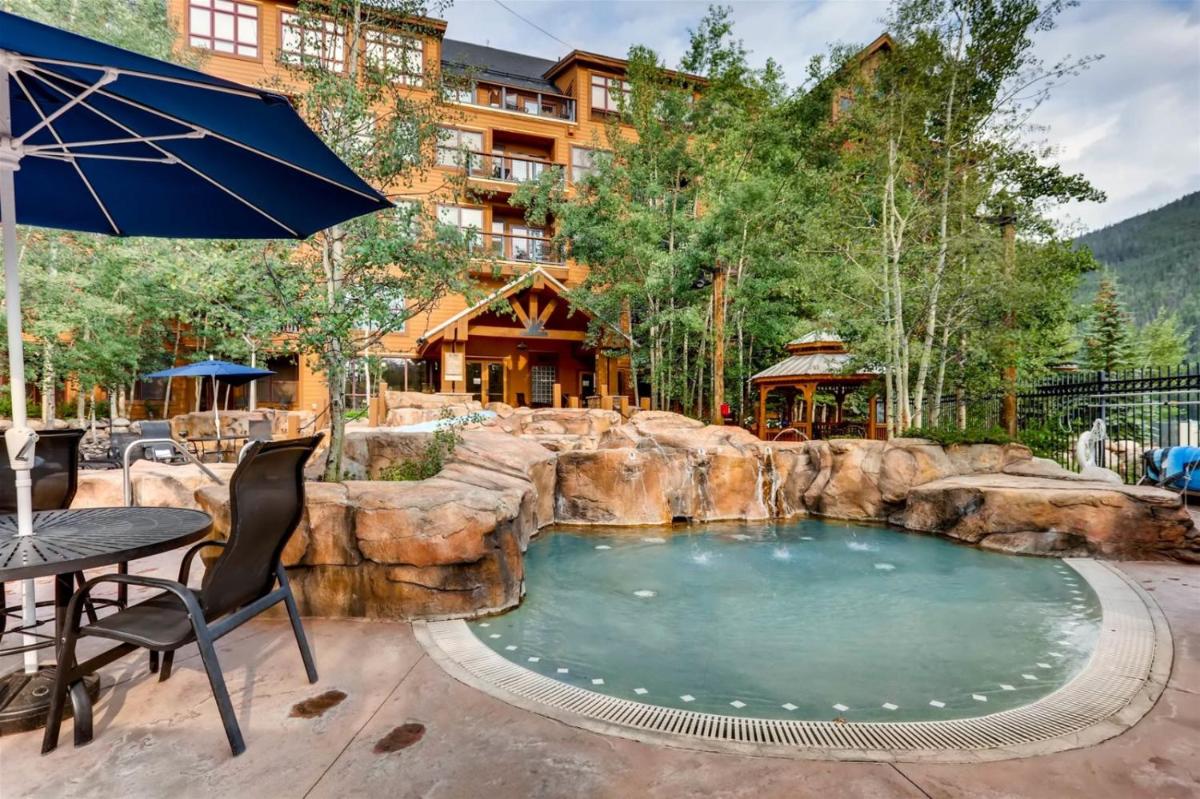 River Run Village 1 Bedroom Condo at the Springs walk to lift - image 2