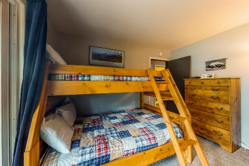 Chateau Claire Condo - image 11