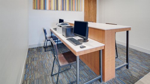 Holiday Inn Express Hotel & Suites Dinuba West an IHG Hotel - image 24