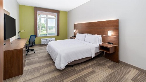 Holiday Inn Express Hotel & Suites Dinuba West an IHG Hotel - image 39