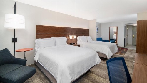 Holiday Inn Express Hotel & Suites Dinuba West an IHG Hotel - image 6