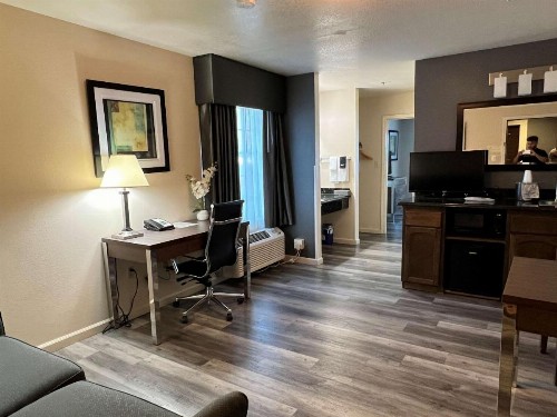 Best Western Americana - image 3