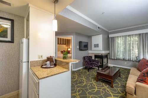 Best Western Plus Dixon Davis - image 21