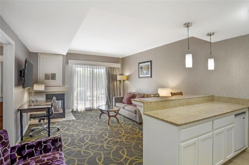Best Western Plus Dixon Davis - image 41