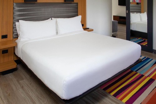 Aloft Miami Doral - image 22