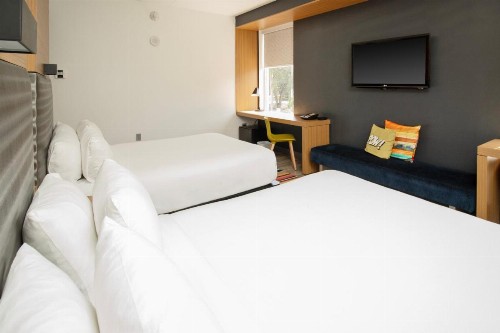 Aloft Miami Doral - image 6