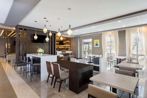 Wingate by Wyndham Miami Airport - image 36