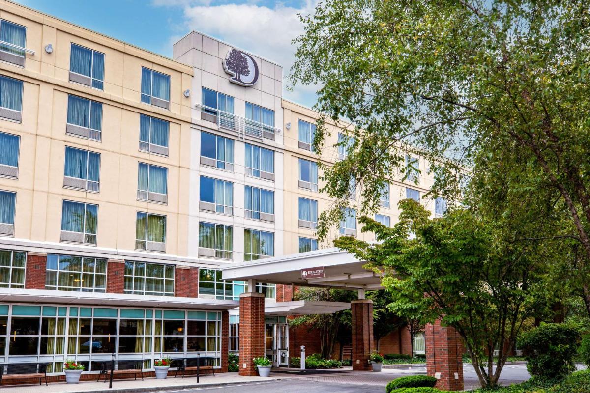 DoubleTree by Hilton Hotel Boston Bayside - main image