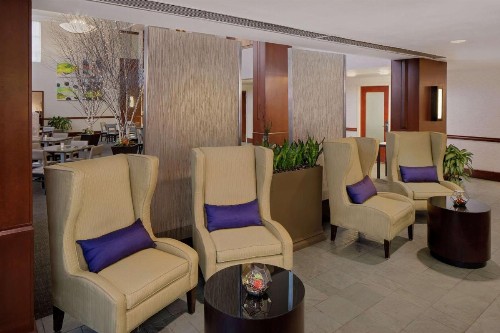 DoubleTree by Hilton Hotel Boston Bayside - image 11