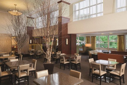 DoubleTree by Hilton Hotel Boston Bayside - image 17