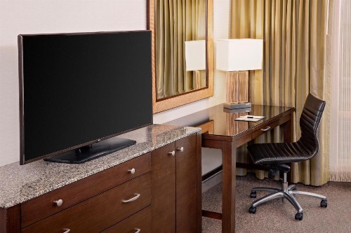 DoubleTree by Hilton Hotel Boston Bayside - image 28