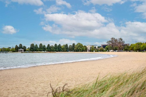 DoubleTree by Hilton Hotel Boston Bayside - image 4