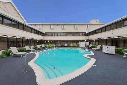 Ramada by Wyndham Boston - image 32