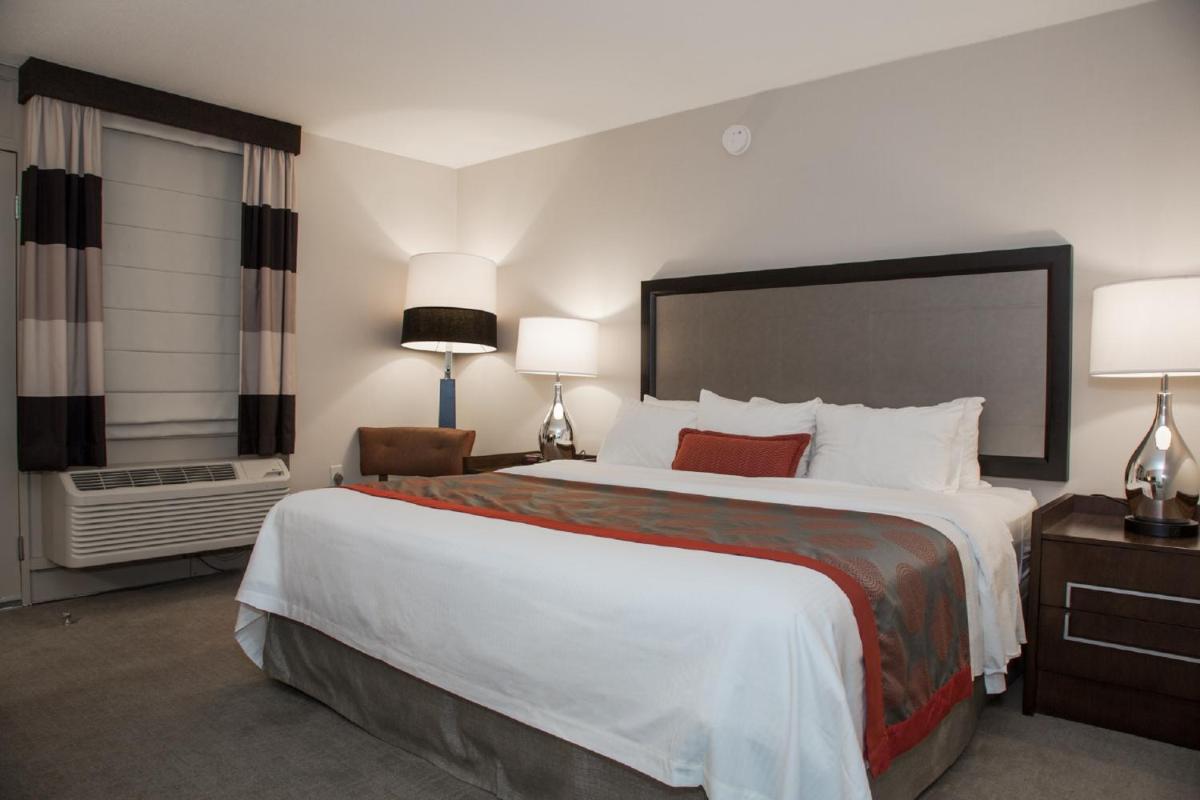 Ramada by Wyndham Boston - image 7