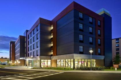 Home2 Suites By Hilton Boston South Bay - image 9