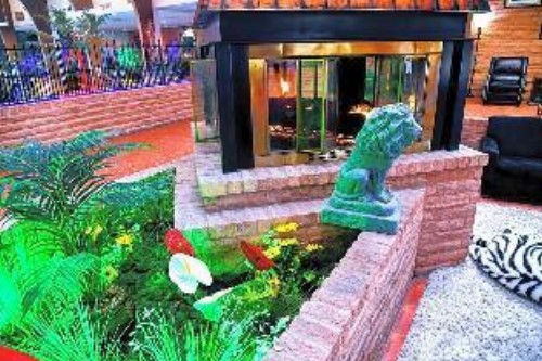 Douglas Inn and Conference Cen - image 5