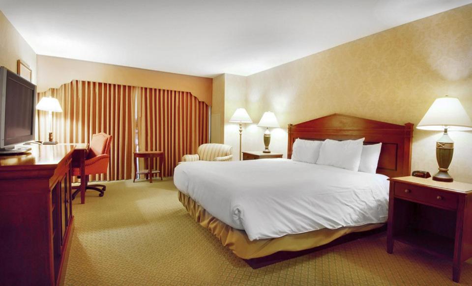 Dover Downs Hotel & Casino - image 6