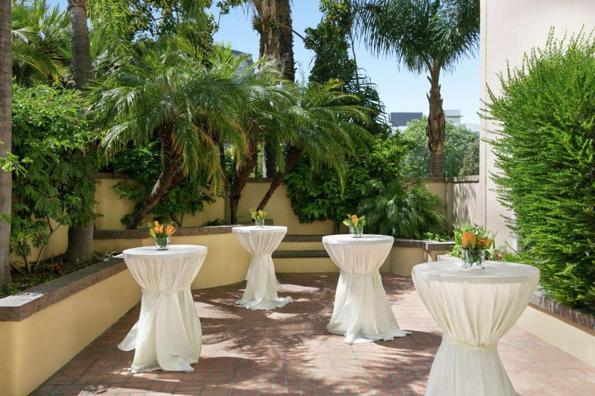 Embassy Suites Los Angeles - Downey - image 2