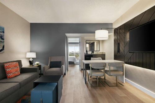 Embassy Suites Los Angeles - Downey - image 30