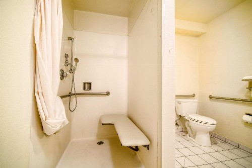 Regency Inn & Suites Downey - image 15
