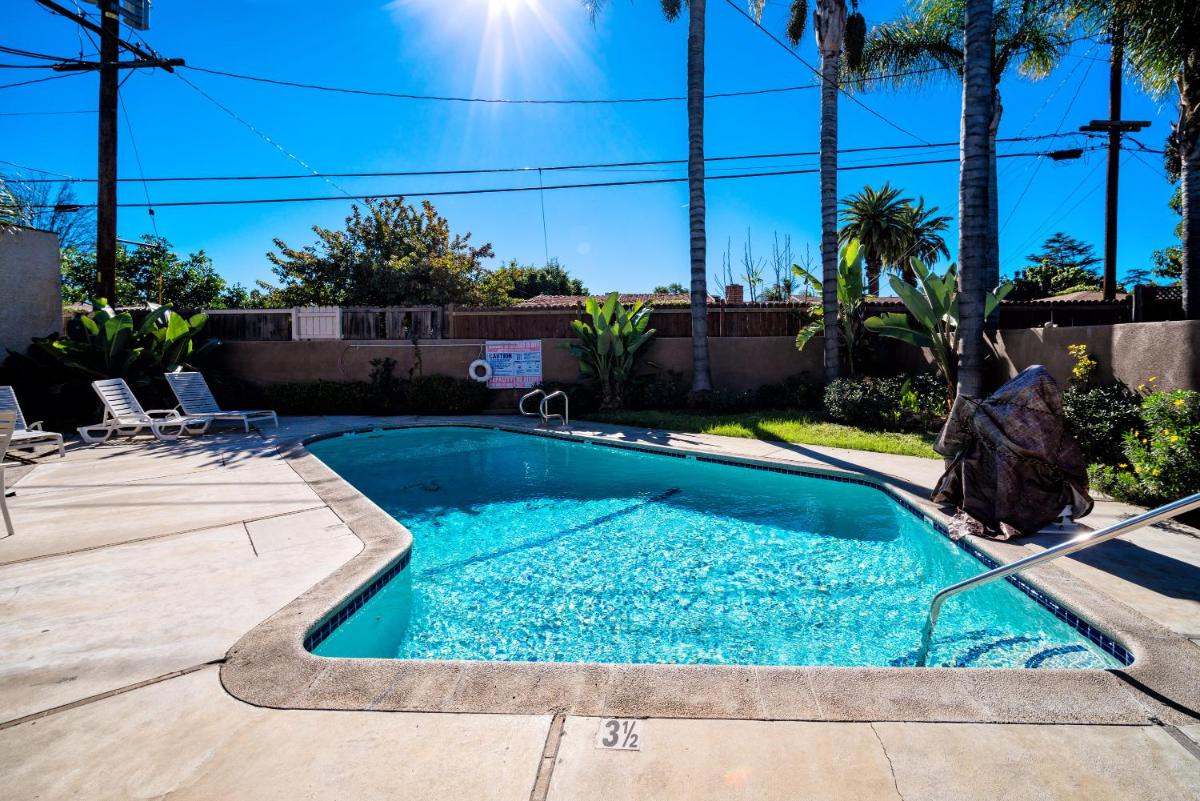 Regency Inn & Suites Downey - image 5