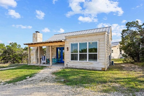 Hill Country Casitas - image 20