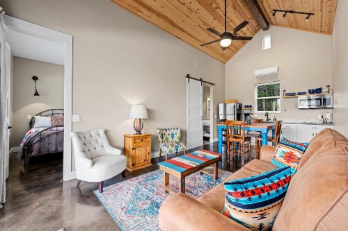 Hill Country Casitas - image 21