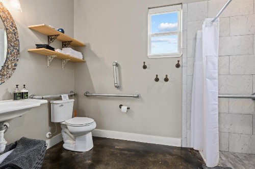 Hill Country Casitas - image 29