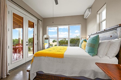 Hill Country Casitas - image 31