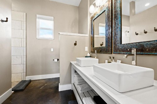 Hill Country Casitas - image 4