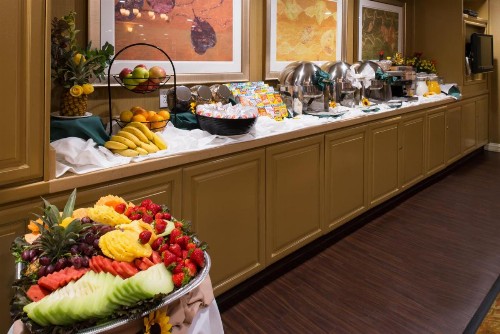 Holiday Inn Dublin - Pleasanton an IHG Hotel - image 13
